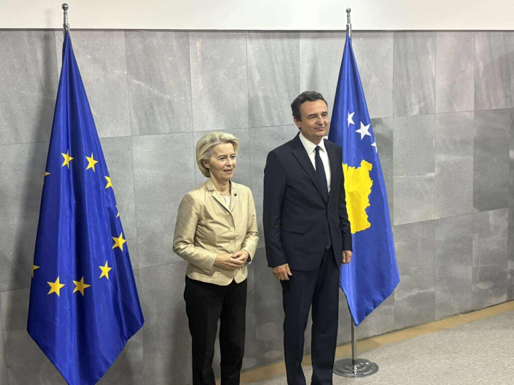 Von der Leyen takohet me Kurtin