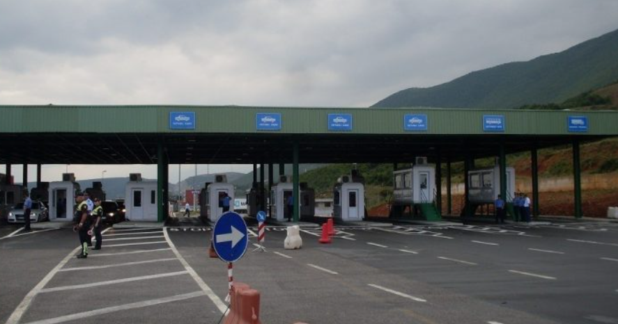 Pezullohet marrëveshja e lëvizjes së lirë Kosovë-Shqipëri