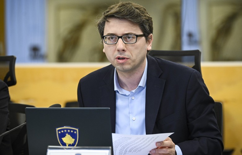 Murati: Ose do të kemi Qeveri Kurti 3 ose vendi shkon në zgjedhje