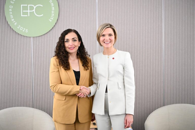 Presidentja Osmani takoi Kryeministren e Islandës, Kristrún Frostadóttir