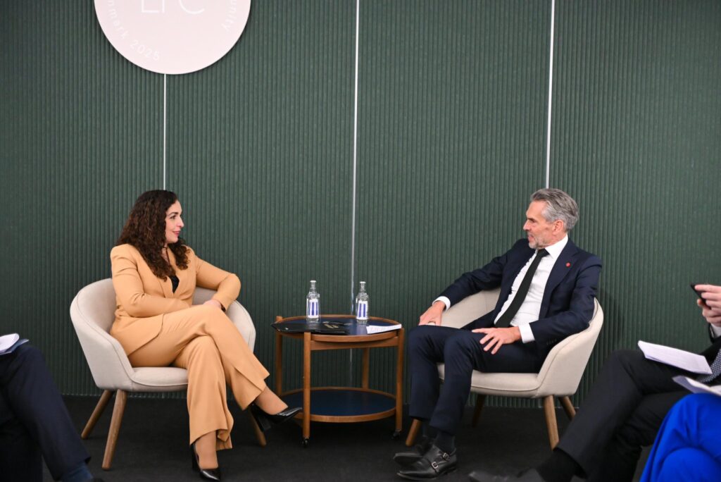 Presidentja Osmani u takua me kryeministrin e Holandës