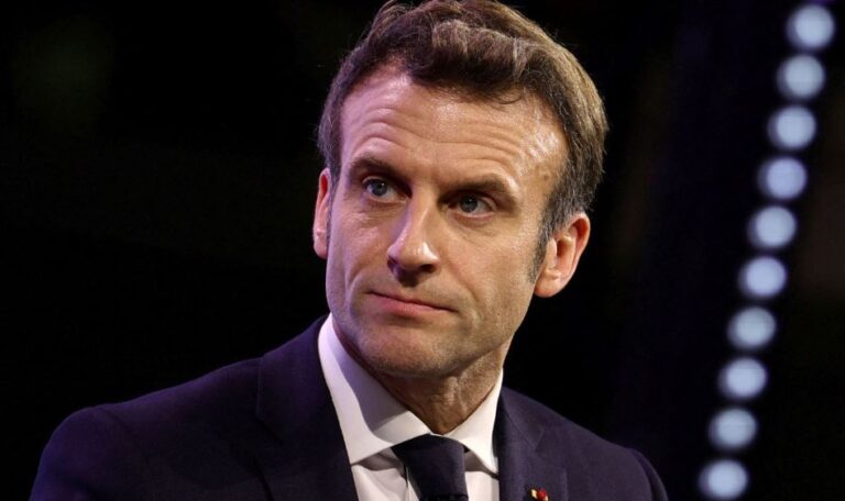 Presidenti francez nën presion për dorëheqje