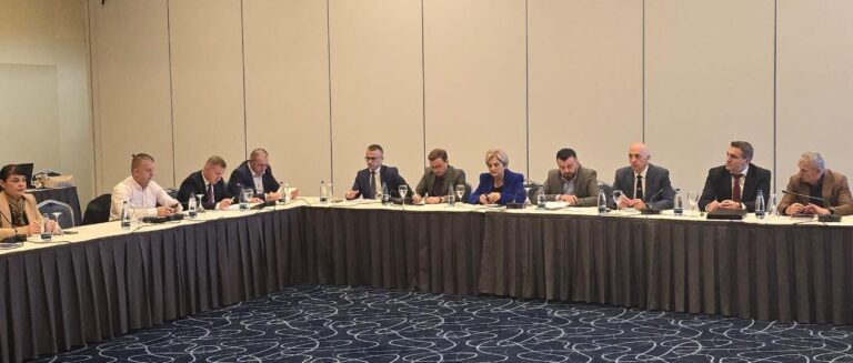 Ushtruesi i Detyrës së Kryeprokurorit të Shtetit pjesë e tryezës për nxjerrjen e akteve nënligjore në bazë të statutit të shoqatës së prokurorëve