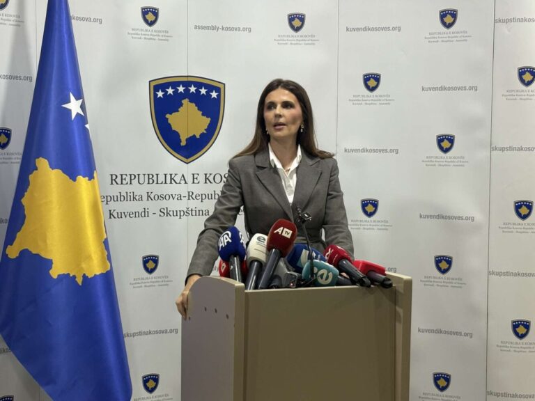 Çitaku: E vetmja seancë e re që mund të thirret është ajo për Qeverinë