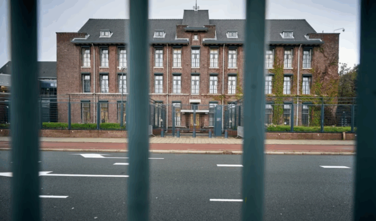 Specialja ua vazhdon paraburgimin ish-krerëve të UÇK-së