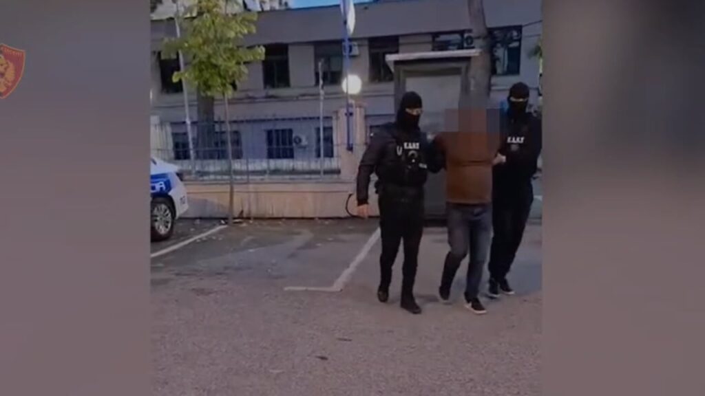 Në kërkim nga Kosova për kultivim droge, arrestohet në Tiranë 49-vjeçari