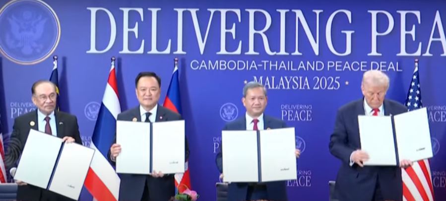 Trump nis turin aziatik, merr pjesë në marrëveshjen e paqes mes Tailandës dhe Kamboxhias