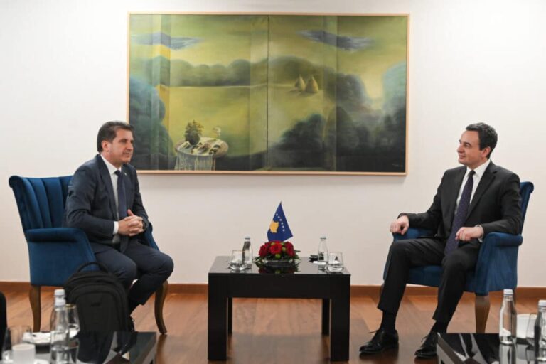 Kurti mirëpriti kryetarin e Bashkisë Hora e Arbëreshëve