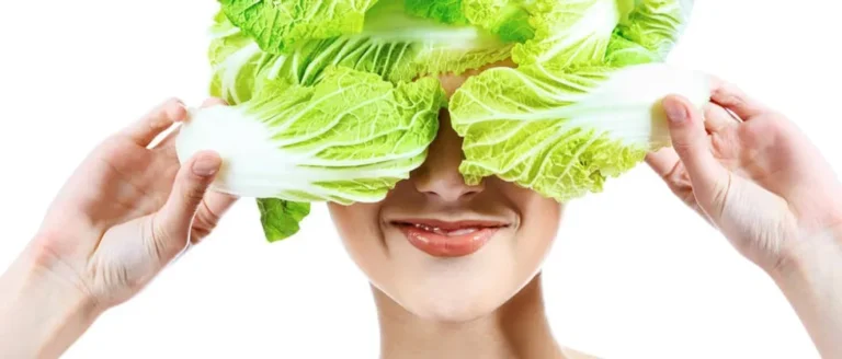 Gjethet e lakrës si kurë kundër dhimbjeve të kokës