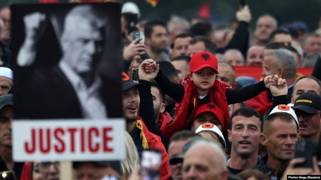 Përfundon protesta e organizuar nga OVL-UÇK në Strasburg