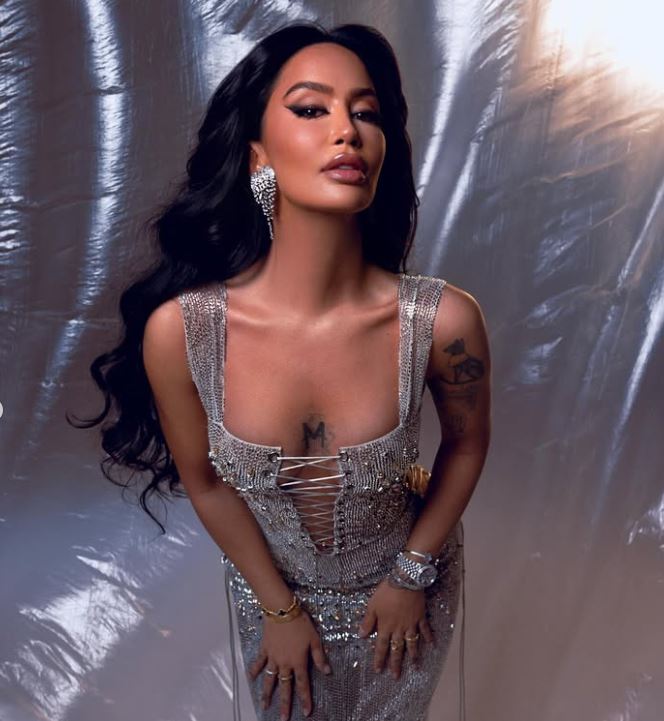 Kaq natyrale s’e keni parë kurrë Dafinën, befason me buzët natyrale