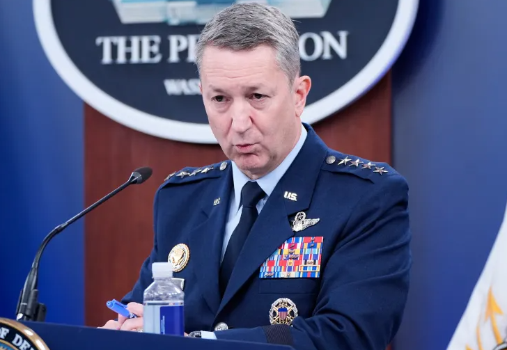 Kryeadmirali amerikan viziton Karaibet