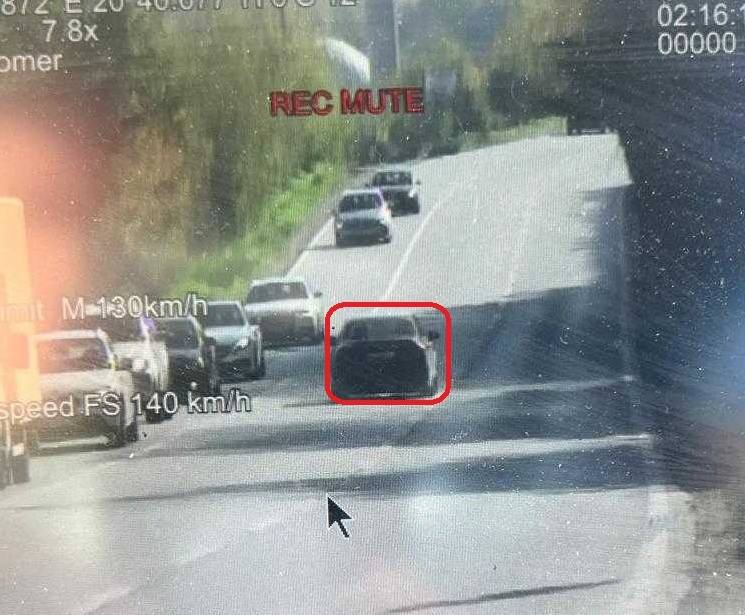 Policia në Prizren sekuestron tre patentë shofer