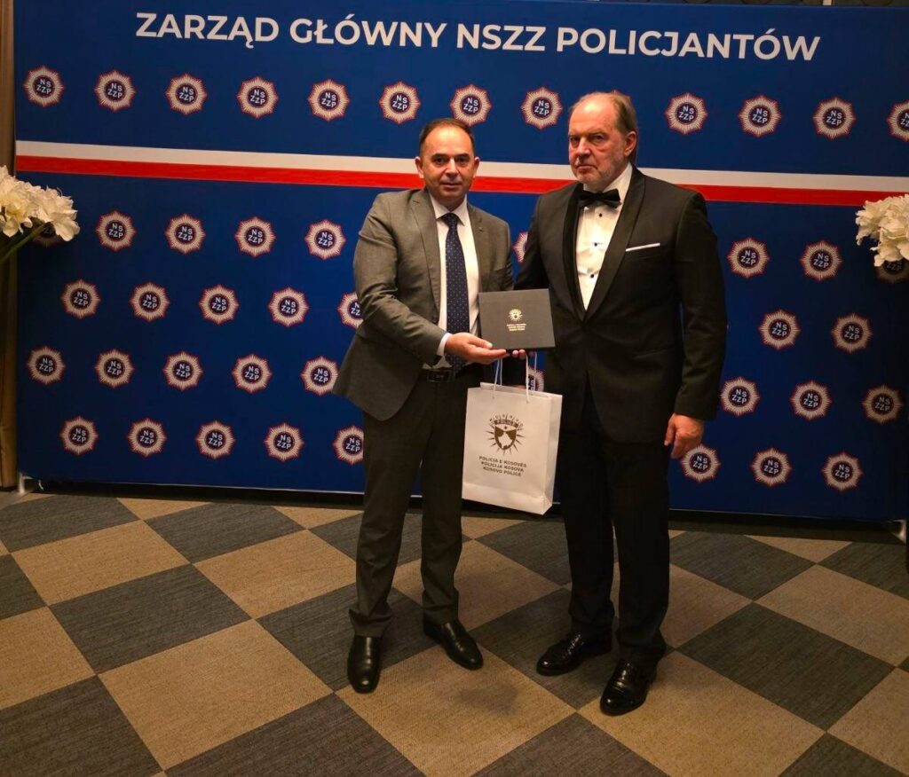 Kryetari i Sindikatës së Policisë së Kosovës, z. Avdi Hoti, nderohet me medalje nderi në Poloni