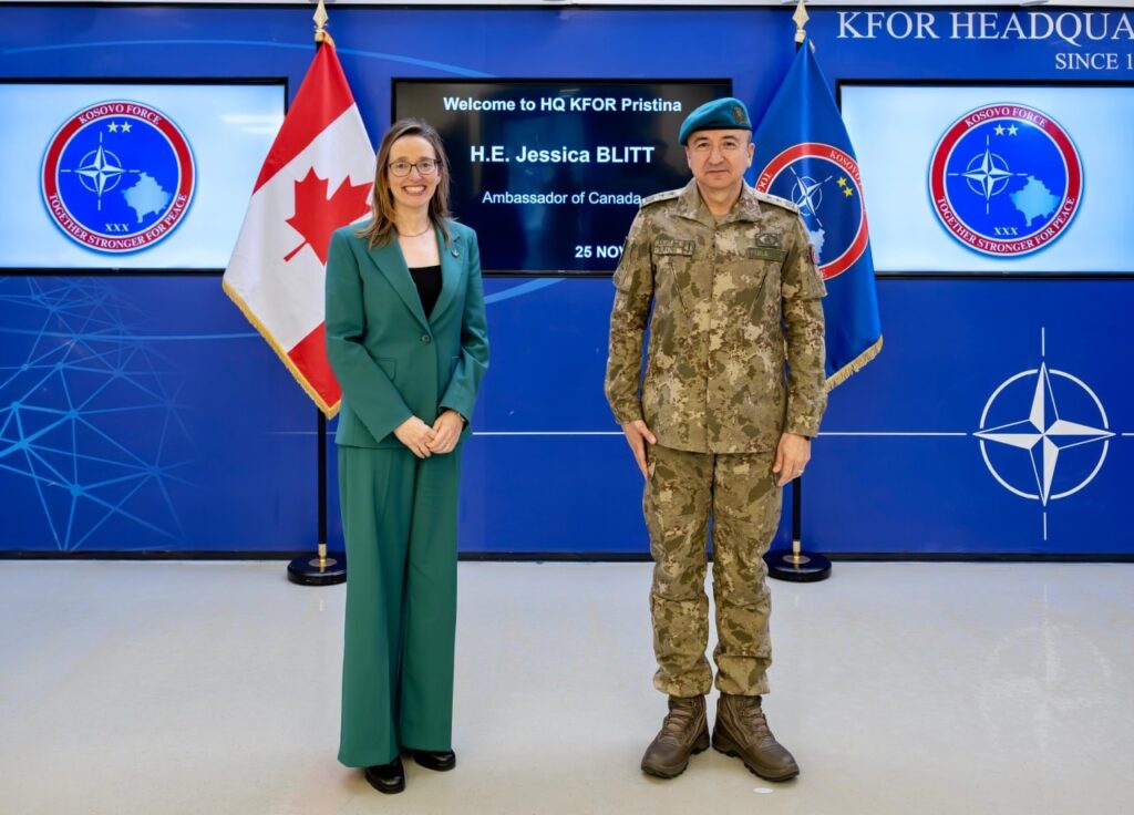 Komandanti i KFOR-it priti në takim ambasadoren e Kanadasë në Kroaci dhe Kosovë, Jessica Blitt