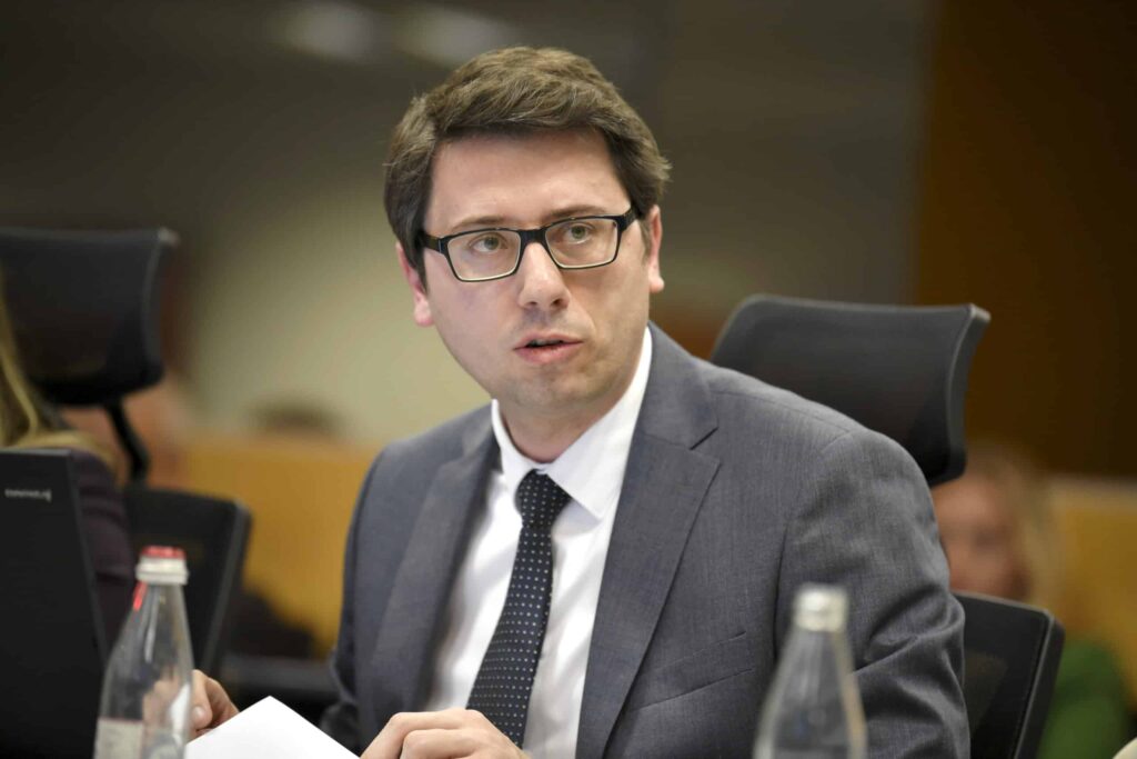 Murati: Ka nisur subvencionimi i faturave të energjisë për familjet me të ardhura të ulëta