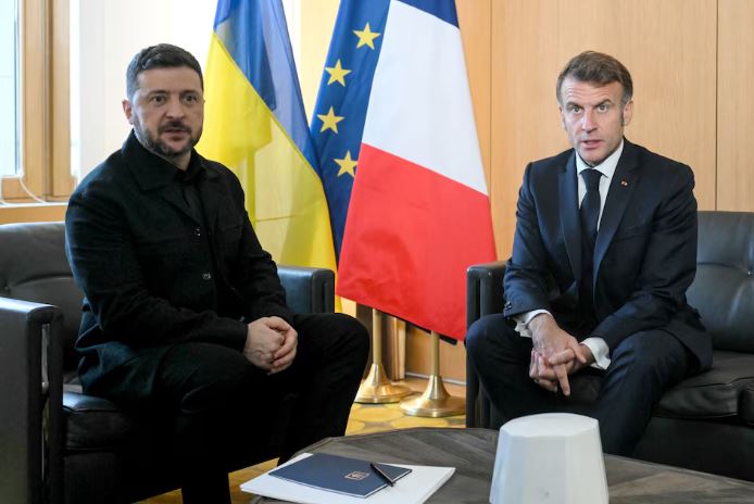 Macron pret të hënën në takim Zelenskyn