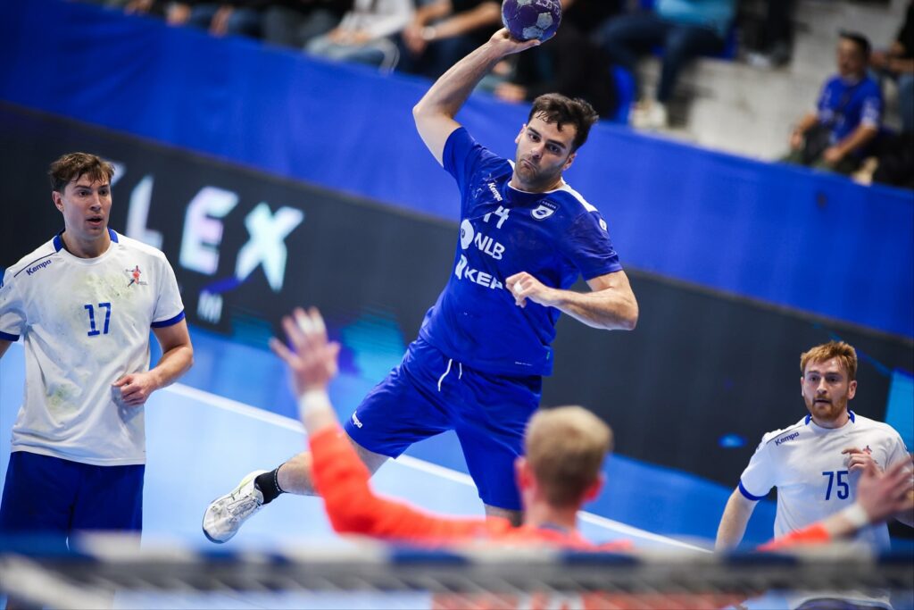 Tjetër fitore me Britaninë e Madhe, avancojmë për herë të parë në raundin e dytë