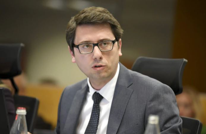 Murati: Mosformimi i komisioneve të Kuvendit po e bllokon buxhetin e RTK-së