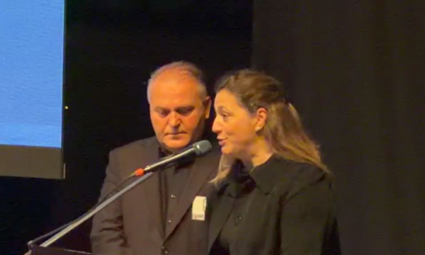 Motra e Shpatit në ceremoninë mortore: Amanetin për Roelin do ta kryejë