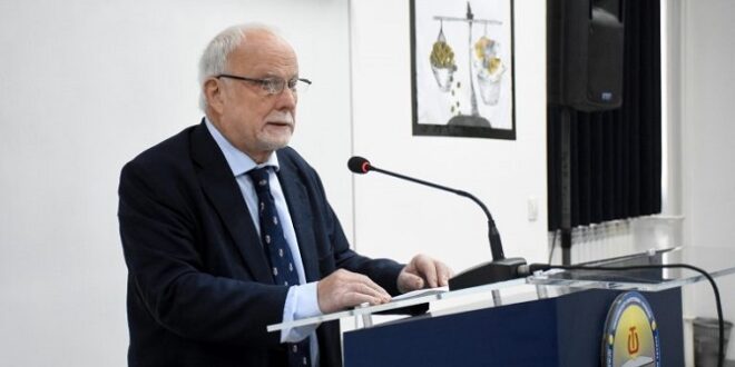 Pettifer në televizionin serb: UÇK për juve janë terroristë, për të tjerët luftëtarë për liri