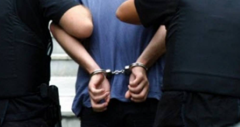 Arrestohet një i mitur në Klinë, me revole shkon në lokal