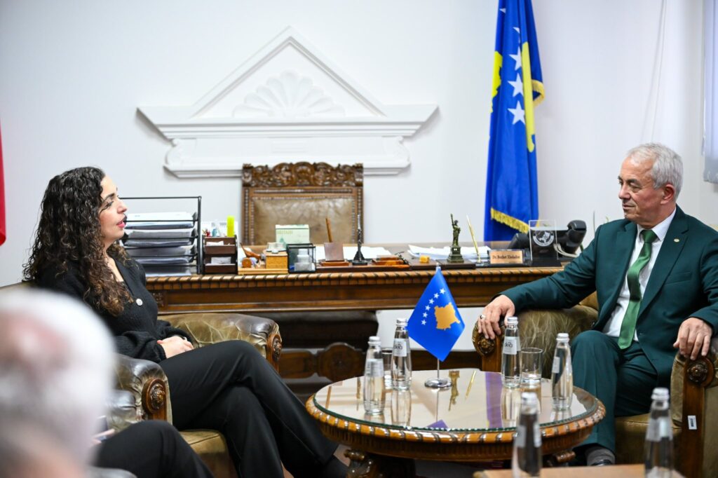 Presidentja Osmani viziton Dragashin