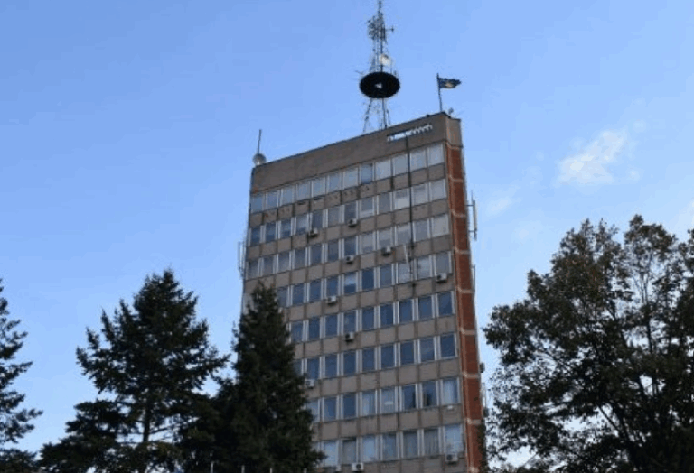 SPERTK paralajmëron protestë për vonesën e pagave në RTK