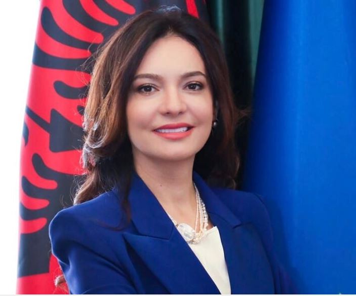 Spiropali vizitë zyrtare në Hagë