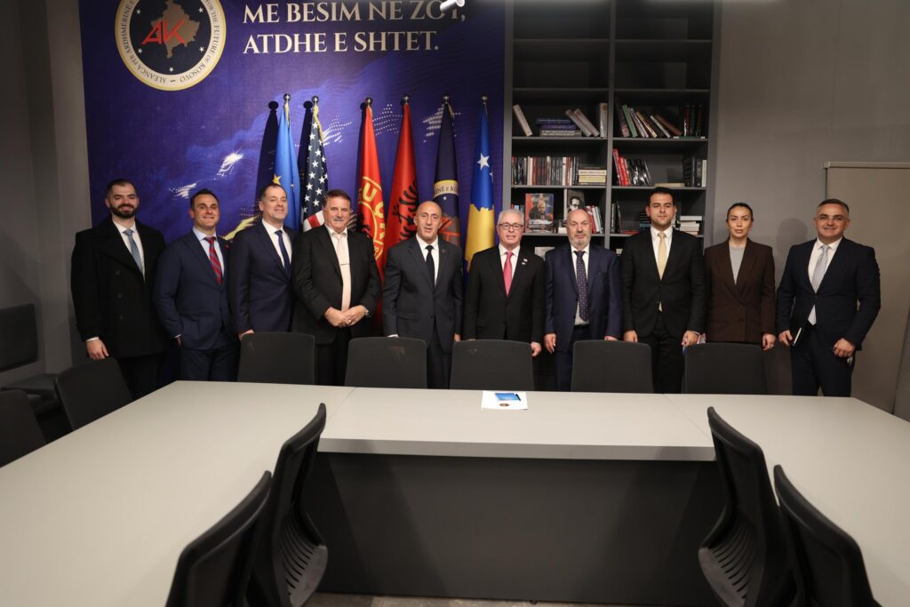 Haradinaj: Harry Bajraktari dhe Rrustem Gecaj kanë qëndruar përherë pranë Atdheut