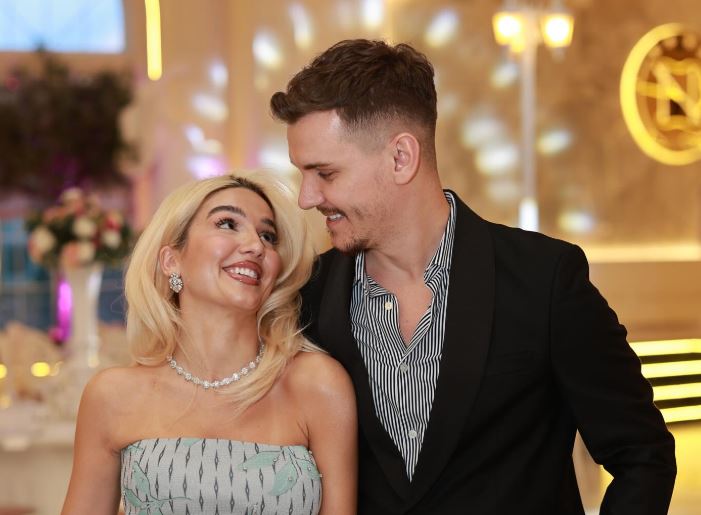 A është kopjuar kënga e Adrit dhe Ilirianës?