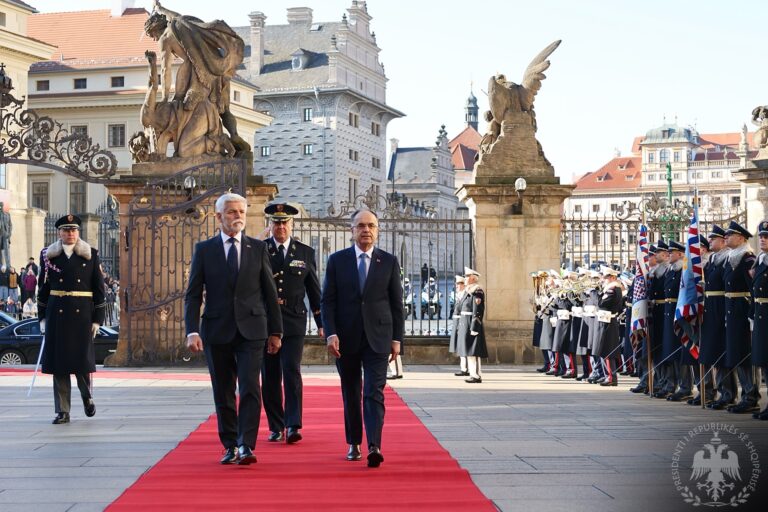 Presidenti Begaj në vizitë zyrtare në Republikën Çeke me ftesë të Presidentit Petr Pavel