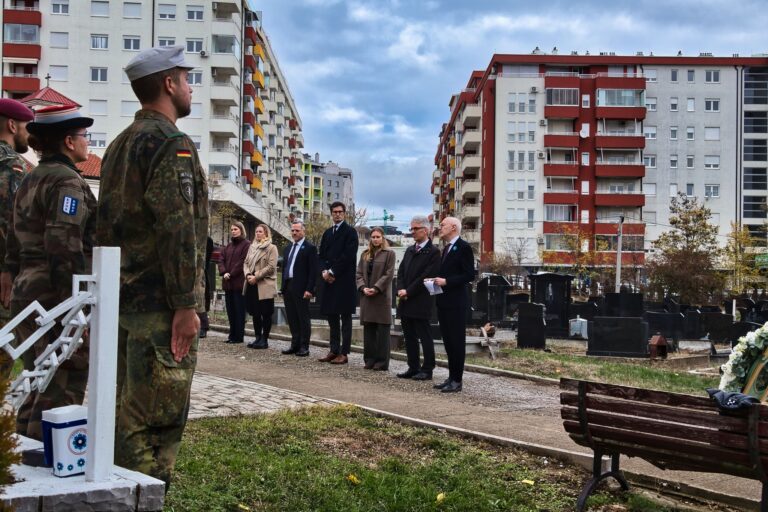 Përkujtohet përfundimi i armiqësive në Luftën e Parë Botërore
