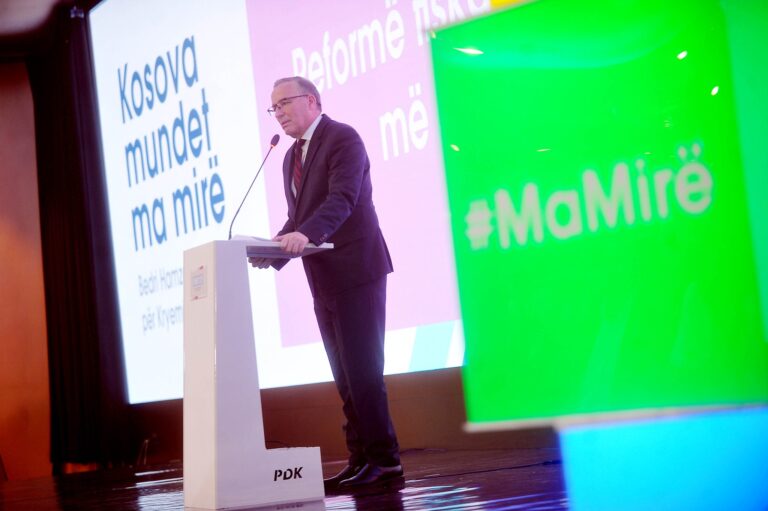 Djali i Thaçit dhe i Veselit në përkrahje të Bedri Hamzës