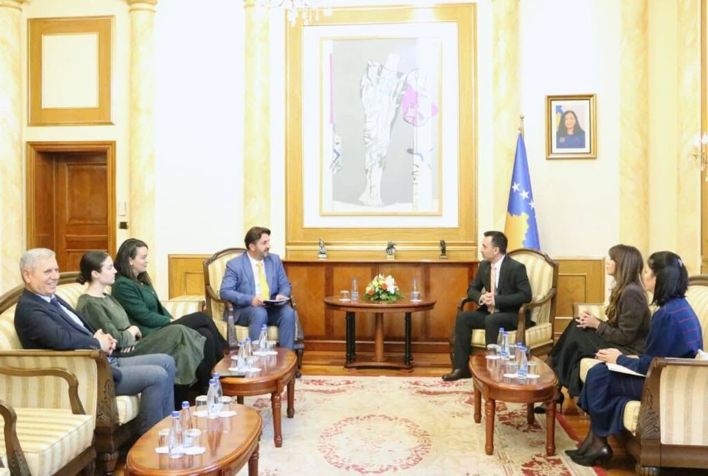  Kryeparlamentari Basha priti në takim drejtorin e IKKL-së, Atdhe Hetemi