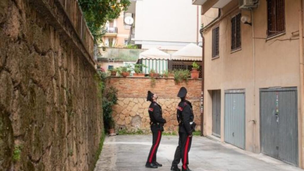 Tragjedi në Romë/ 27-vjeçari vdes pasi shtyhet nga ballkoni, në pranga i riu italo-shqiptar