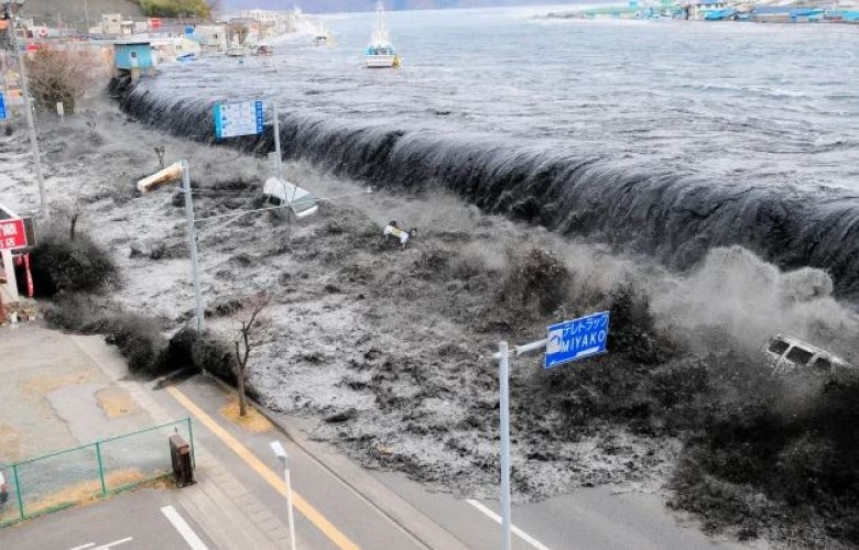 Paralajmërim për cunami pas tërmetit që goditi bregdetin japonez