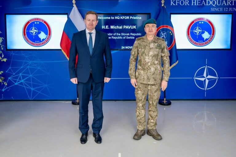 Gjeneralmajor Uluta ş priti në takim ambasadorin e Republikës Sllovake në Republikën e Serbisë, Sh.E. Michal Pavuk