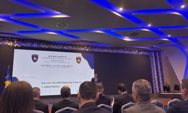 Hajdaraj i bën thirrje Presidentes ta dekretojë Isufajn për Kryeprokuror