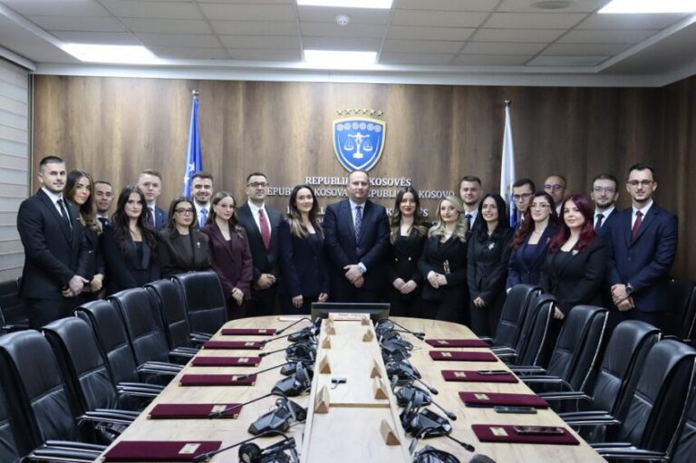 Dekretohen 20 gjyqtarë të rinj në Kosovë