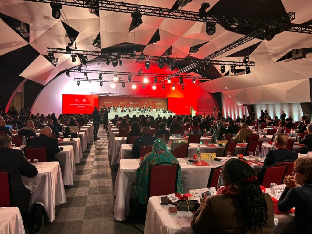 Kurti mori pjesë në Këshillin e Internacionales Socialiste, në Maltë