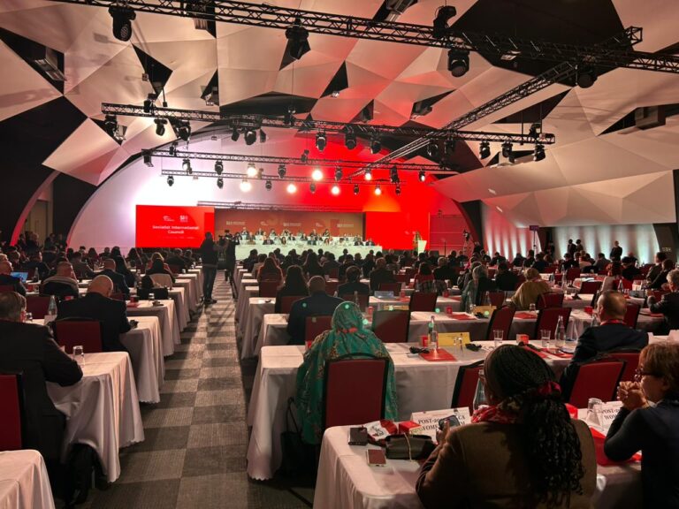 Kurti mori pjesë në Këshillin e Internacionales Socialiste, në Maltë