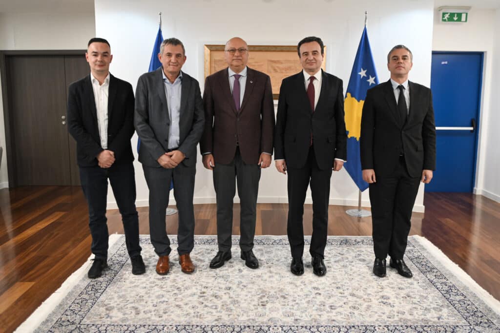 Kryeministri Kurti mirëpriti Kryetarin e Unionit Europian të Shahut, Zurab Azmaiparashvilli