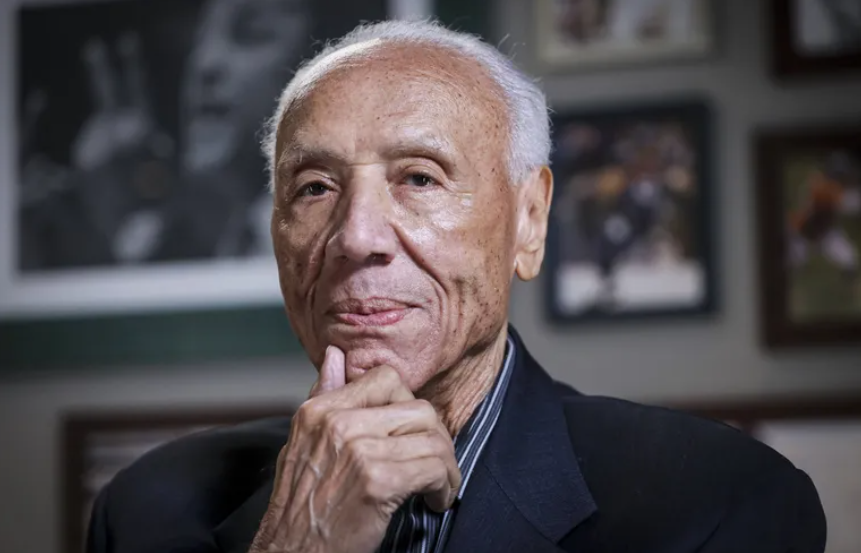 Ndahet nga jeta ish-trajneri legjendar i NBA-së