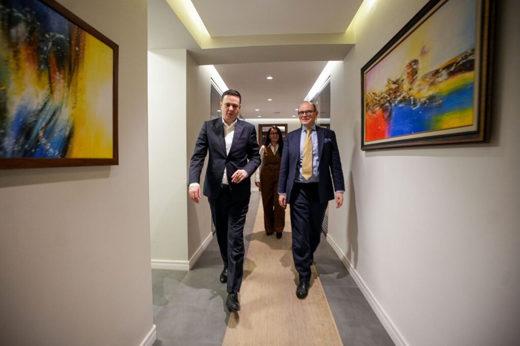 Abdixhiku pret në takim ambasadorin e ri jorezident të Mbretërisë së Norvegjisë në Kosovë