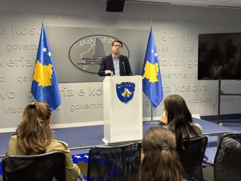 Murati: Opozita refuzoi të votohet buxheti për Prishtinën dhe RTK-në