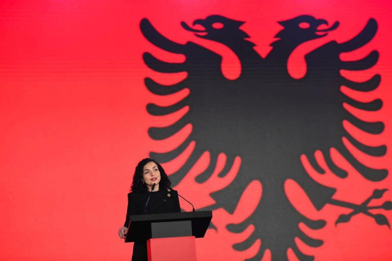 Presidentja Osmani uron 28 Nëntorin