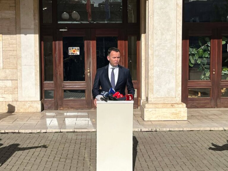 Peci: Presidentja nuk pati zgjidhje tjetër veçse të firmos shpërbërjen e Kuvendit