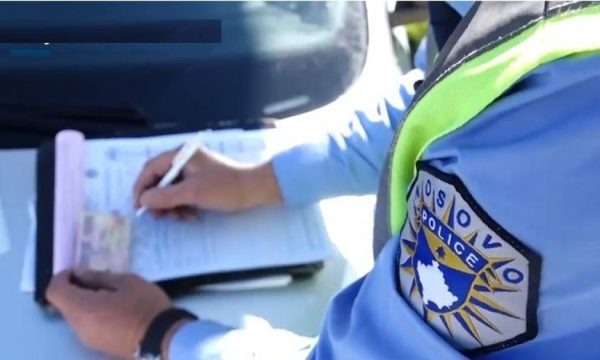 2174 tiketa trafiku të shqiptuara në 24 orët e fundit