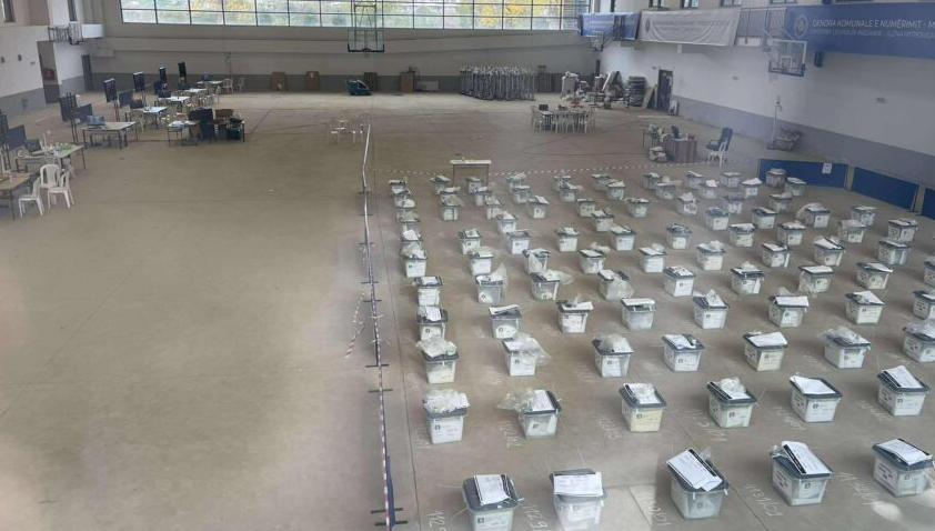 Nis punën Komisioni për vlerësimin e fletëvotimeve në Mitrovicë